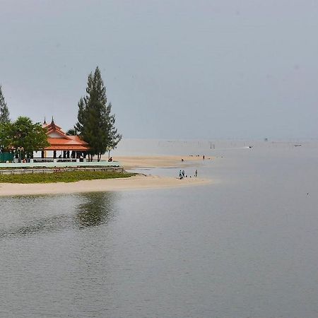 Oyo 1031 Amera Resort Surat Thani Exterior foto