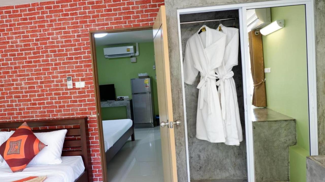 Oyo 1031 Amera Resort Surat Thani Exterior foto